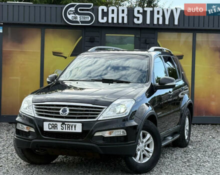 Чорний Cанг Йонг Rexton, об'ємом двигуна 2 л та пробігом 253 тис. км за 13900 $, фото 1 на Automoto.ua