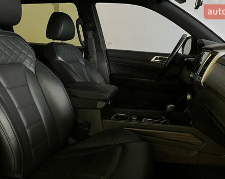 Черный Cанг Йонг Рекстон, объемом двигателя 2.16 л и пробегом 114 тыс. км за 22200 $, фото 22 на Automoto.ua