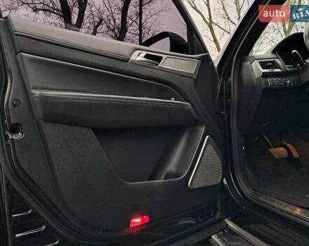 Чорний Cанг Йонг Rexton, об'ємом двигуна 2.16 л та пробігом 132 тис. км за 19700 $, фото 11 на Automoto.ua