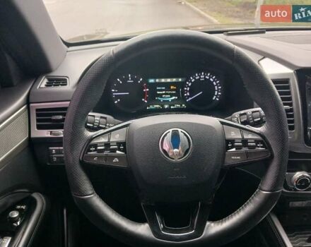 Чорний Cанг Йонг Rexton, об'ємом двигуна 2.16 л та пробігом 132 тис. км за 19700 $, фото 37 на Automoto.ua