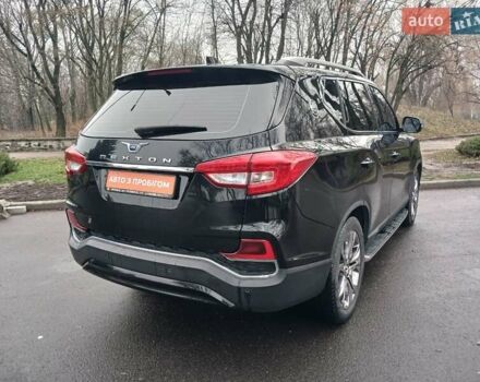 Чорний Cанг Йонг Rexton, об'ємом двигуна 2.16 л та пробігом 132 тис. км за 19700 $, фото 5 на Automoto.ua