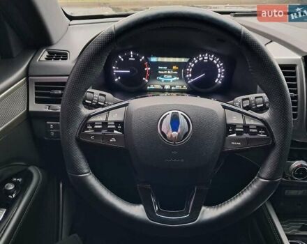 Чорний Cанг Йонг Rexton, об'ємом двигуна 2.16 л та пробігом 132 тис. км за 19700 $, фото 15 на Automoto.ua