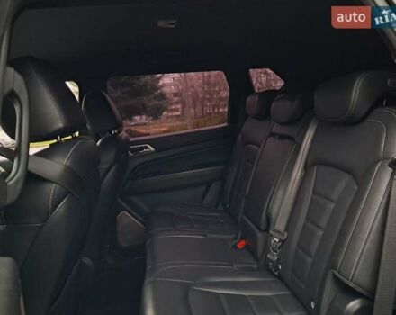 Чорний Cанг Йонг Rexton, об'ємом двигуна 2.16 л та пробігом 132 тис. км за 19700 $, фото 35 на Automoto.ua