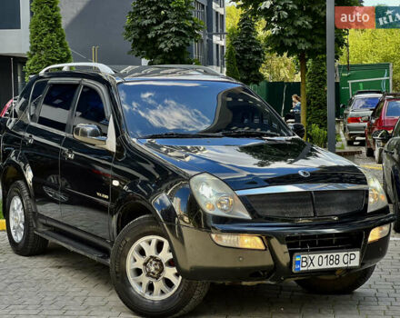 Чорний Cанг Йонг Rexton, об'ємом двигуна 2.3 л та пробігом 270 тис. км за 4999 $, фото 1 на Automoto.ua