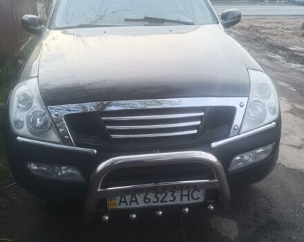 Чорний Cанг Йонг Rexton, об'ємом двигуна 2.8 л та пробігом 165 тис. км за 3500 $, фото 1 на Automoto.ua