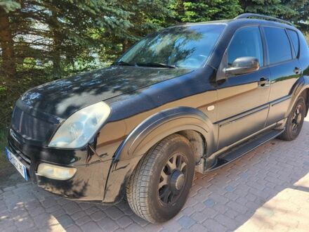 Чорний Cанг Йонг Rexton, об'ємом двигуна 2.7 л та пробігом 280 тис. км за 3000 $, фото 1 на Automoto.ua