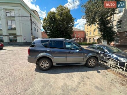 Чорний Cанг Йонг Rexton, об'ємом двигуна 2.7 л та пробігом 360 тис. км за 3500 $, фото 1 на Automoto.ua