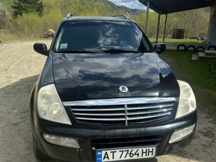 Чорний Cанг Йонг Rexton, об'ємом двигуна 2.87 л та пробігом 268 тис. км за 6200 $, фото 1 на Automoto.ua