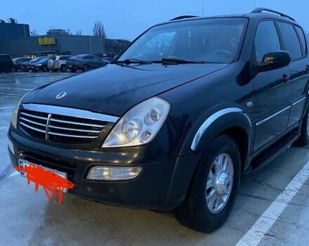 Чорний Cанг Йонг Rexton, об'ємом двигуна 2.7 л та пробігом 270 тис. км за 7000 $, фото 1 на Automoto.ua