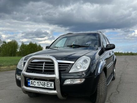 Чорний Cанг Йонг Rexton, об'ємом двигуна 0.27 л та пробігом 312 тис. км за 5500 $, фото 1 на Automoto.ua