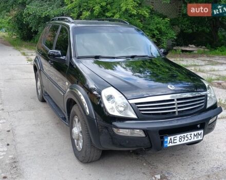 Черный Cанг Йонг Рекстон, объемом двигателя 2.8 л и пробегом 250 тыс. км за 6000 $, фото 1 на Automoto.ua