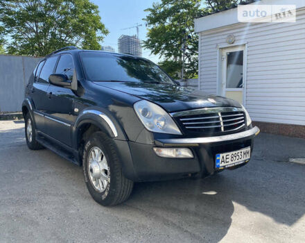 Чорний Cанг Йонг Rexton, об'ємом двигуна 2.8 л та пробігом 240 тис. км за 5799 $, фото 1 на Automoto.ua