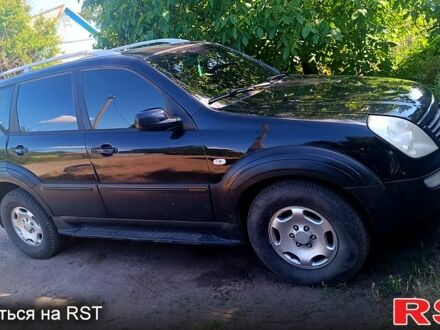 Чорний Cанг Йонг Rexton, об'ємом двигуна 2.7 л та пробігом 200 тис. км за 3700 $, фото 1 на Automoto.ua