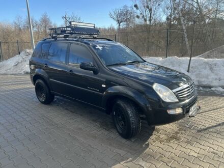 Чорний Cанг Йонг Rexton, об'ємом двигуна 2.7 л та пробігом 197 тис. км за 3999 $, фото 1 на Automoto.ua