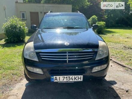 Чорний Cанг Йонг Rexton, об'ємом двигуна 2.3 л та пробігом 218 тис. км за 6200 $, фото 1 на Automoto.ua