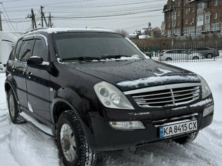 Чорний Cанг Йонг Rexton, об'ємом двигуна 2.7 л та пробігом 155 тис. км за 4900 $, фото 1 на Automoto.ua