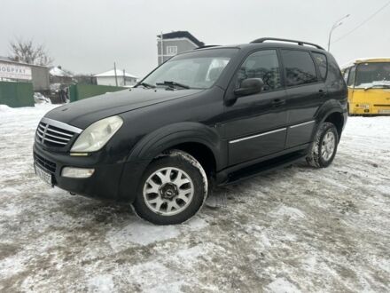Чорний Cанг Йонг Rexton, об'ємом двигуна 2.7 л та пробігом 295 тис. км за 2999 $, фото 1 на Automoto.ua