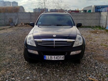 Чорний Cанг Йонг Rexton, об'ємом двигуна 2.7 л та пробігом 246 тис. км за 4500 $, фото 1 на Automoto.ua