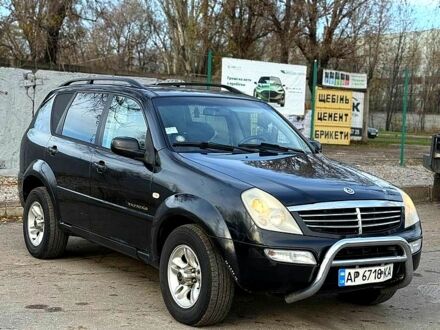 Чорний Cанг Йонг Rexton, об'ємом двигуна 2.7 л та пробігом 400 тис. км за 3800 $, фото 1 на Automoto.ua