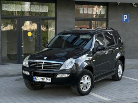 Чорний Cанг Йонг Rexton, об'ємом двигуна 2.7 л та пробігом 257 тис. км за 6000 $, фото 1 на Automoto.ua