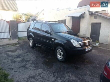 Черный Cанг Йонг Рекстон, объемом двигателя 2.7 л и пробегом 220 тыс. км за 4500 $, фото 1 на Automoto.ua