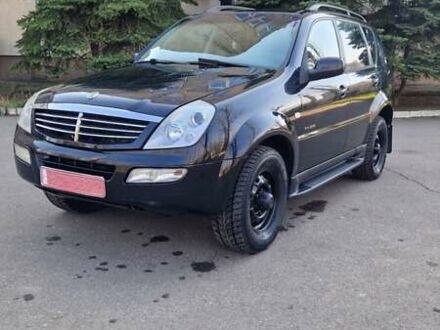 Чорний Cанг Йонг Rexton, об'ємом двигуна 2.3 л та пробігом 191 тис. км за 7900 $, фото 1 на Automoto.ua