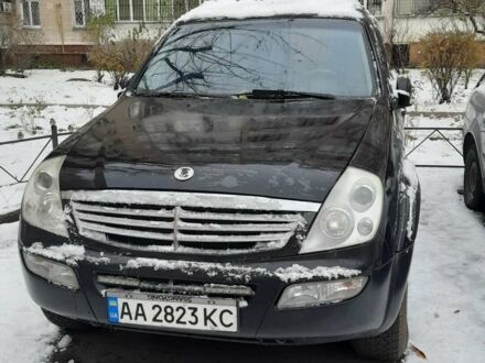 Чорний Cанг Йонг Rexton, об'ємом двигуна 2.7 л та пробігом 201 тис. км за 6500 $, фото 1 на Automoto.ua