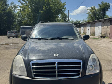 Cанг Йонг Рекстон 2006 в Кривом Роге на Automoto.ua Черный Cанг Йонг Рекстон, объемом двигателя 2.7 л и пробегом 298 тыс. км за 6500 $, фото 1 на Automoto.ua