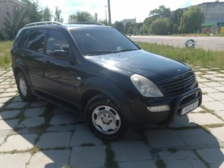 Чорний Cанг Йонг Rexton, об'ємом двигуна 2.7 л та пробігом 340 тис. км за 3800 $, фото 1 на Automoto.ua