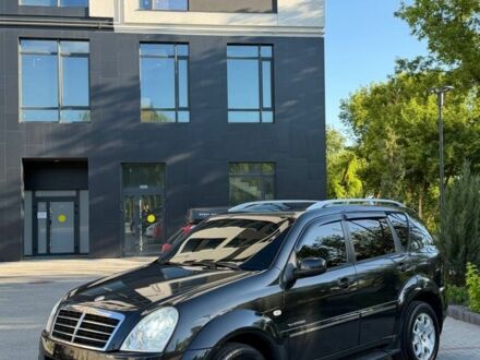 Чорний Cанг Йонг Rexton, об'ємом двигуна 2.7 л та пробігом 305 тис. км за 4300 $, фото 1 на Automoto.ua