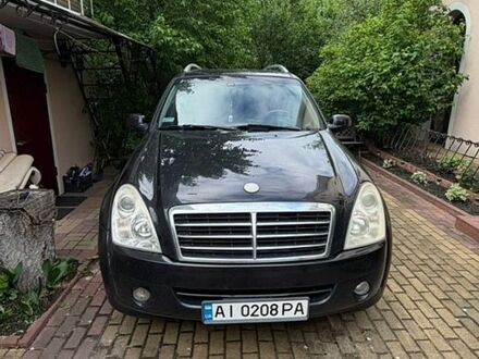 Чорний Cанг Йонг Rexton, об'ємом двигуна 2.7 л та пробігом 292 тис. км за 6900 $, фото 1 на Automoto.ua