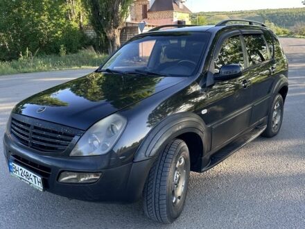 Чорний Cанг Йонг Rexton, об'ємом двигуна 2.7 л та пробігом 380 тис. км за 6999 $, фото 1 на Automoto.ua