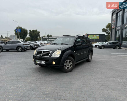 Чорний Cанг Йонг Rexton, об'ємом двигуна 2.7 л та пробігом 314 тис. км за 5900 $, фото 1 на Automoto.ua