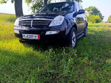 Черный Cанг Йонг Рекстон, объемом двигателя 2.7 л и пробегом 203 тыс. км за 4300 $, фото 1 на Automoto.ua