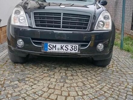 Чорний Cанг Йонг Rexton, об'ємом двигуна 2.7 л та пробігом 270 тис. км за 3000 $, фото 1 на Automoto.ua