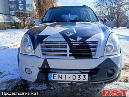 Чорний Cанг Йонг Rexton, об'ємом двигуна 2.7 л та пробігом 32100 тис. км за 3300 $, фото 1 на Automoto.ua