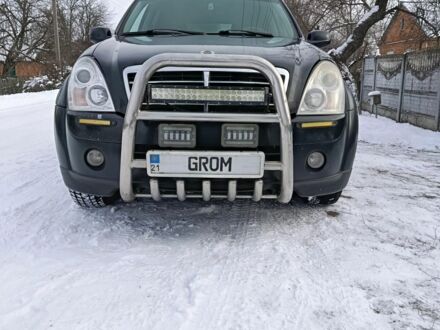 Чорний Cанг Йонг Rexton, об'ємом двигуна 2.7 л та пробігом 340 тис. км за 7300 $, фото 1 на Automoto.ua