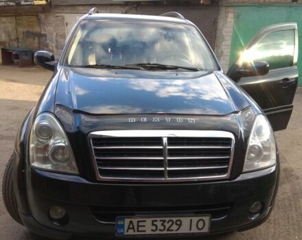 Чорний Cанг Йонг Rexton, об'ємом двигуна 2.7 л та пробігом 2 тис. км за 7300 $, фото 1 на Automoto.ua