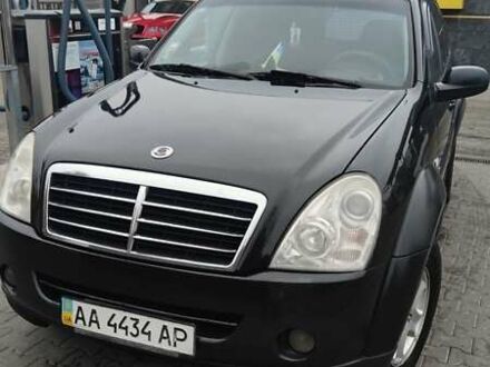Чорний Cанг Йонг Rexton, об'ємом двигуна 2.7 л та пробігом 398 тис. км за 7500 $, фото 1 на Automoto.ua