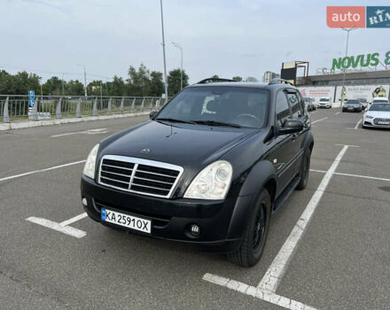 Чорний Cанг Йонг Rexton, об'ємом двигуна 2.7 л та пробігом 234 тис. км за 8300 $, фото 1 на Automoto.ua