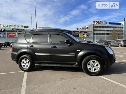 Чорний Cанг Йонг Rexton, об'ємом двигуна 2.7 л та пробігом 154 тис. км за 8300 $, фото 1 на Automoto.ua