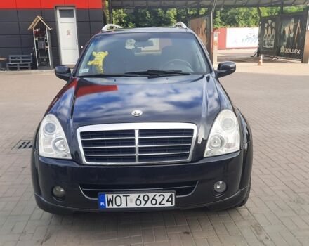 Чорний Cанг Йонг Rexton, об'ємом двигуна 2.7 л та пробігом 285 тис. км за 7100 $, фото 1 на Automoto.ua