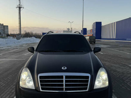 Чорний Cанг Йонг Rexton, об'ємом двигуна 2.7 л та пробігом 134 тис. км за 6500 $, фото 1 на Automoto.ua