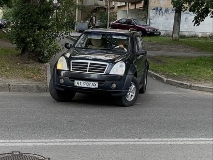 Черный Cанг Йонг Рекстон, объемом двигателя 2.7 л и пробегом 3 тыс. км за 6800 $, фото 1 на Automoto.ua