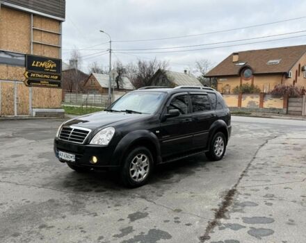 Черный Cанг Йонг Рекстон, объемом двигателя 2.7 л и пробегом 250 тыс. км за 7000 $, фото 1 на Automoto.ua
