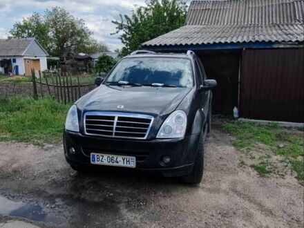 Черный Cанг Йонг Рекстон, объемом двигателя 2.7 л и пробегом 340 тыс. км за 4100 $, фото 1 на Automoto.ua