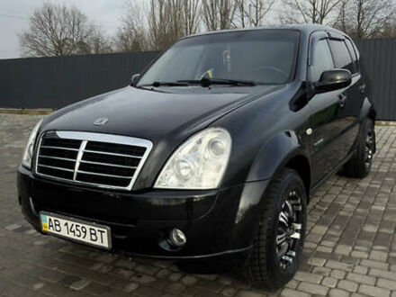 Чорний Cанг Йонг Rexton, об'ємом двигуна 2.7 л та пробігом 280 тис. км за 8500 $, фото 1 на Automoto.ua