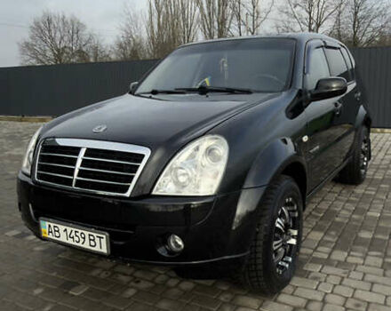 Черный Cанг Йонг Рекстон, объемом двигателя 2.7 л и пробегом 280 тыс. км за 8500 $, фото 1 на Automoto.ua