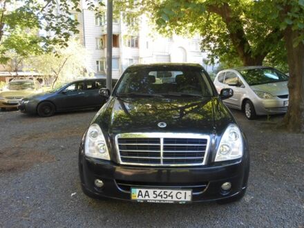 Чорний Cанг Йонг Rexton, об'ємом двигуна 2.7 л та пробігом 254 тис. км за 6700 $, фото 1 на Automoto.ua