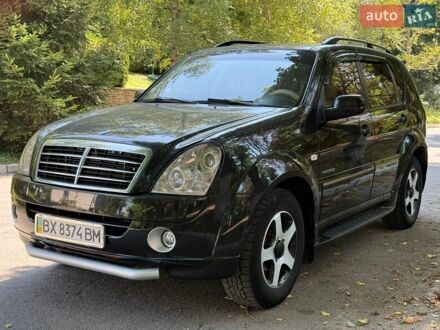 Чорний Cанг Йонг Rexton, об'ємом двигуна 2.7 л та пробігом 192 тис. км за 5800 $, фото 1 на Automoto.ua